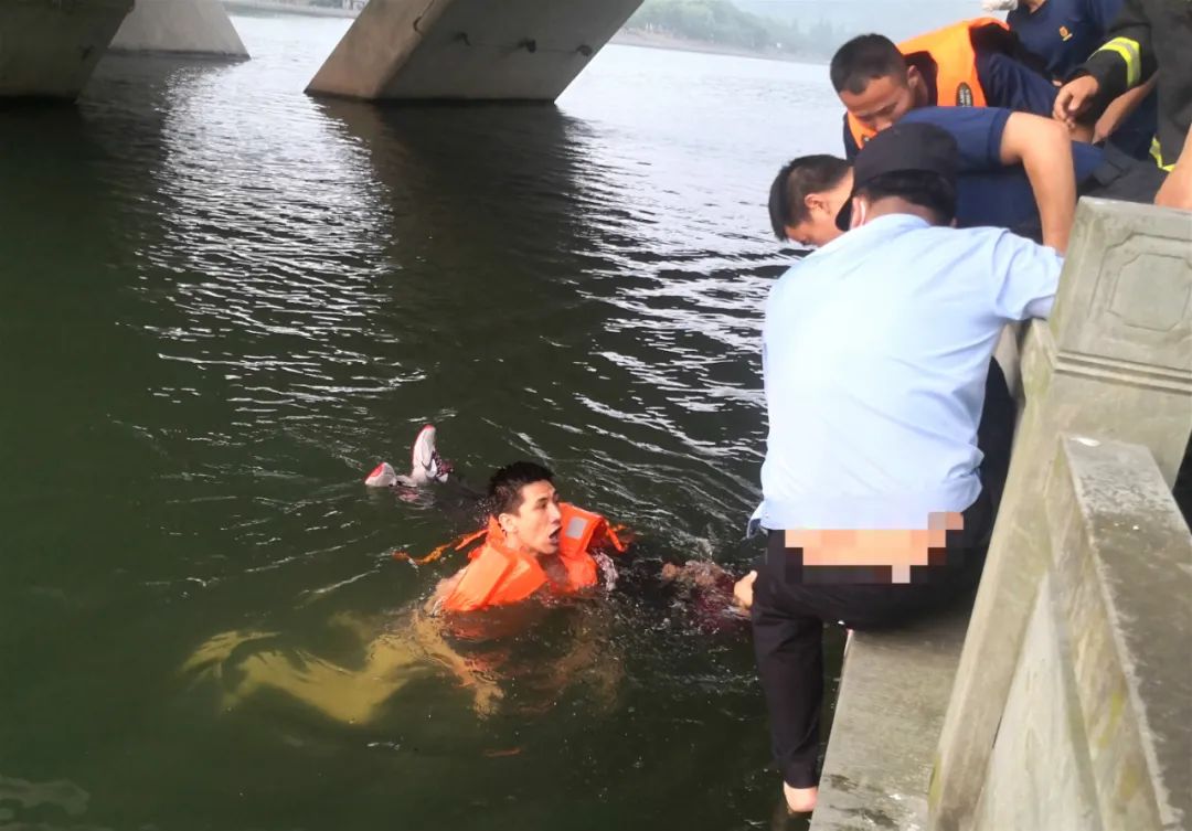 陕西一家4口黄河落水,落水孕妇在100公里外水域找到