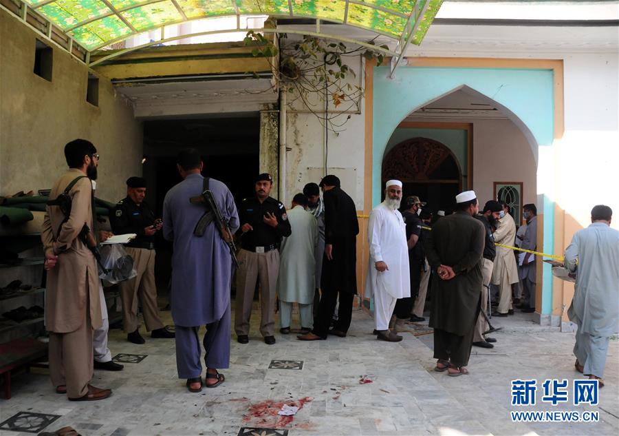 巴基斯坦宗教学校爆炸袭击事件已致7死120伤