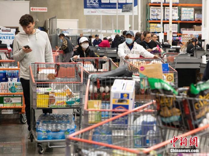 美国企业接连申请破产保护 “闭店潮”来了?