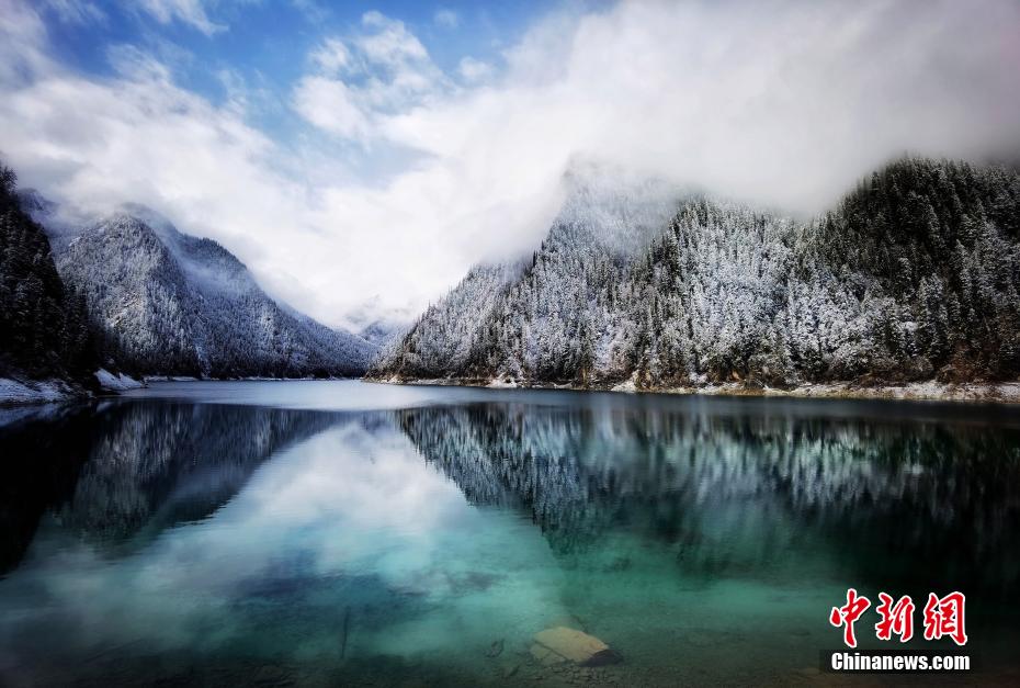 九寨沟雪后美景