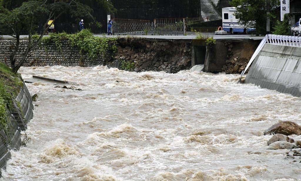 日本多地暴雨刷新雨量纪录广岛发布最高级别警报