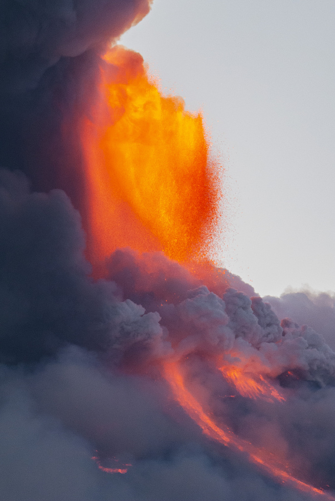 意大利埃特纳火山喷发