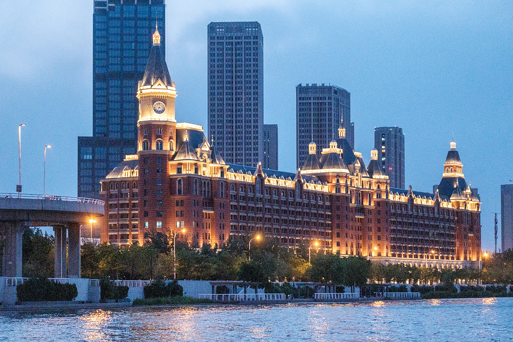 实拍天津海河夜景
