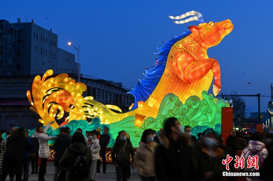 元宵到花灯俏全国各地喜迎元宵节