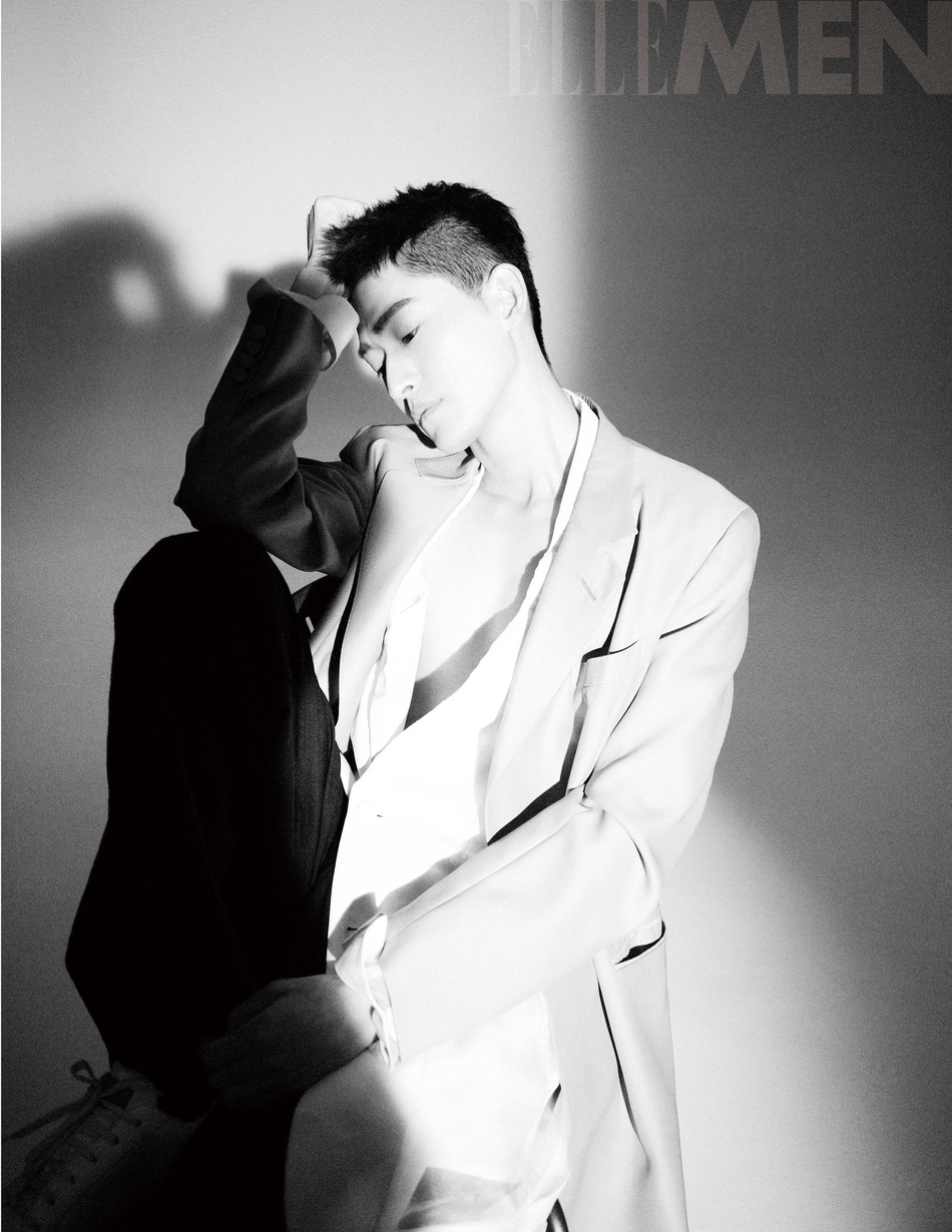 张翰登杂志封面演绎绅士风精致造型