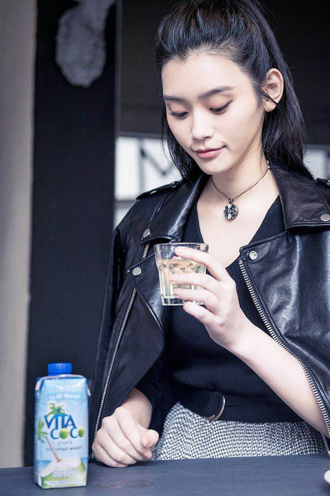 奚梦瑶&totwoo绽放项链