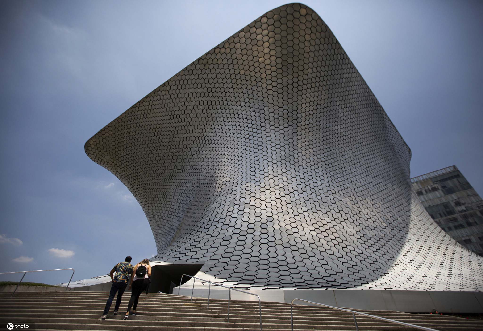 墨西哥索马亚艺术博物馆对游客开放