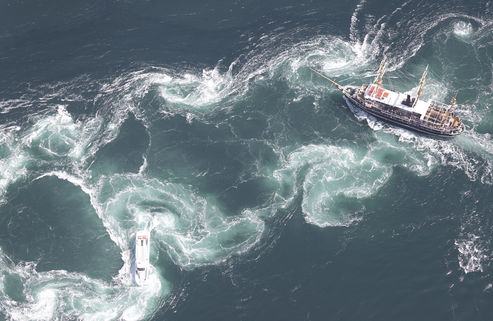 航拍日本鸣门漩涡震撼壮阔