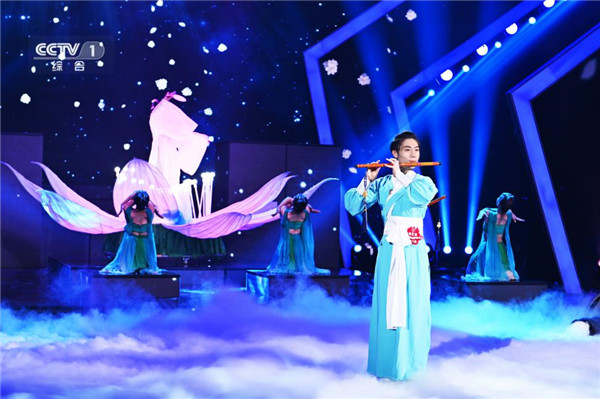 国风少年祝芝浩斩获2020《星光大道》周赛冠军头衔