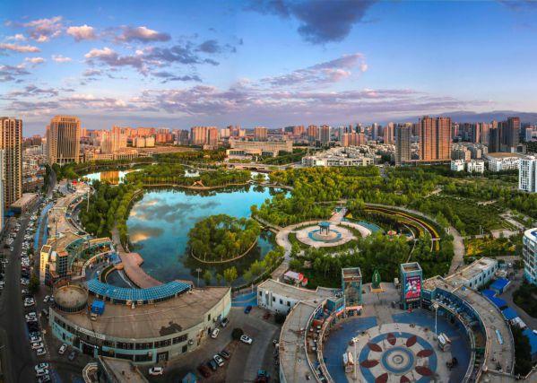 新疆巴州库尔勒市城市风景鸟瞰图