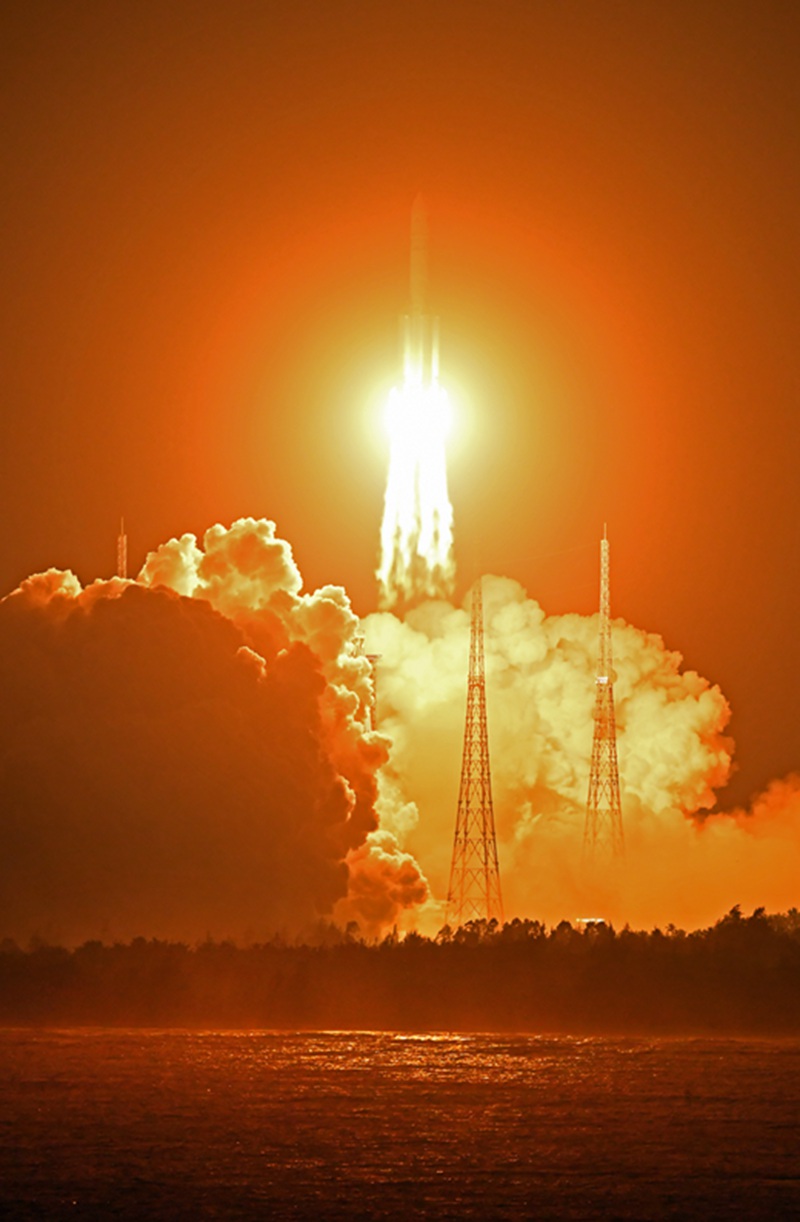 长征五号遥三运载火箭发射圆满成功