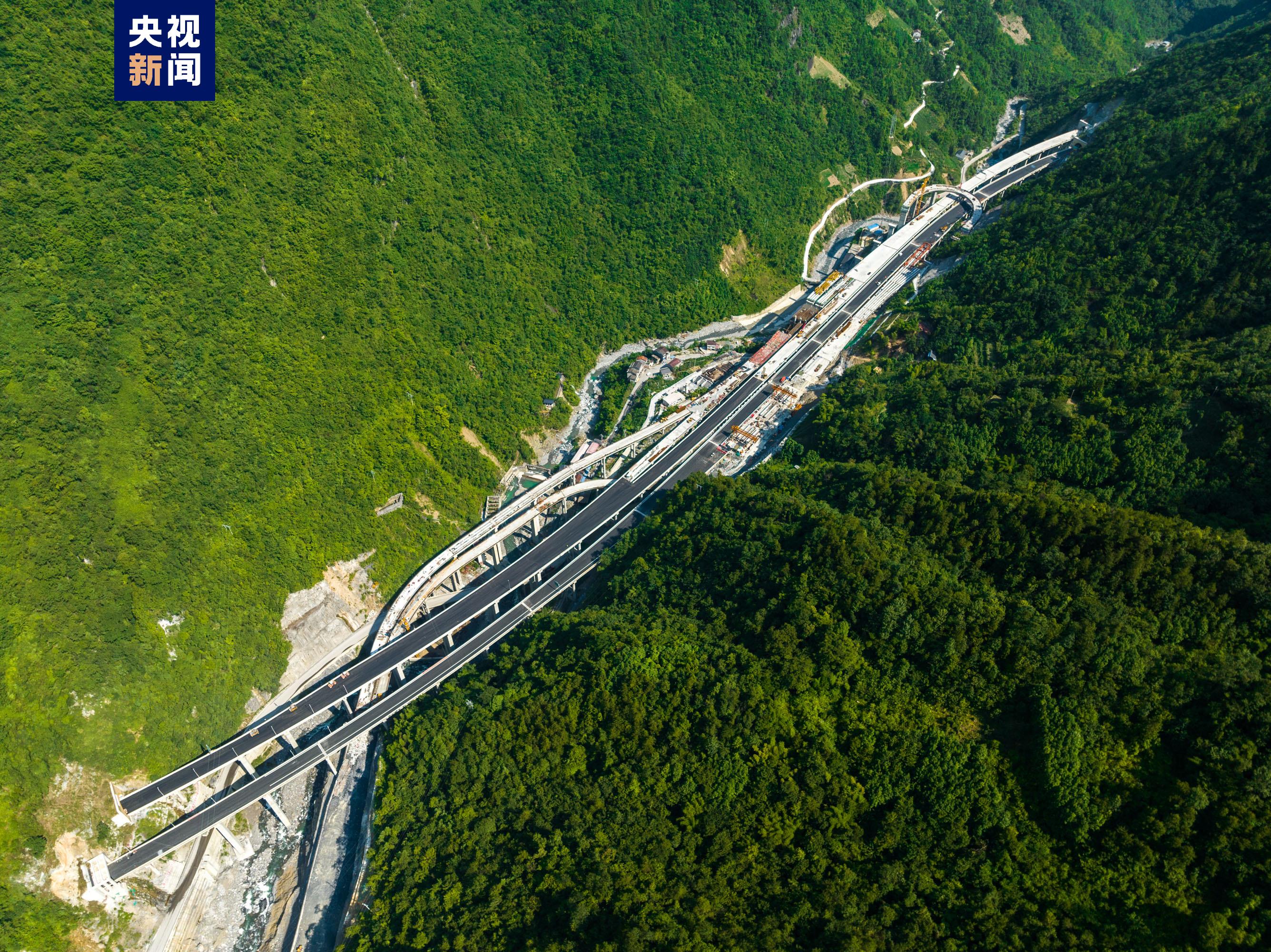 银百高速重庆城口鸡鸣至开州谭家段今日通车 年底前免费通行