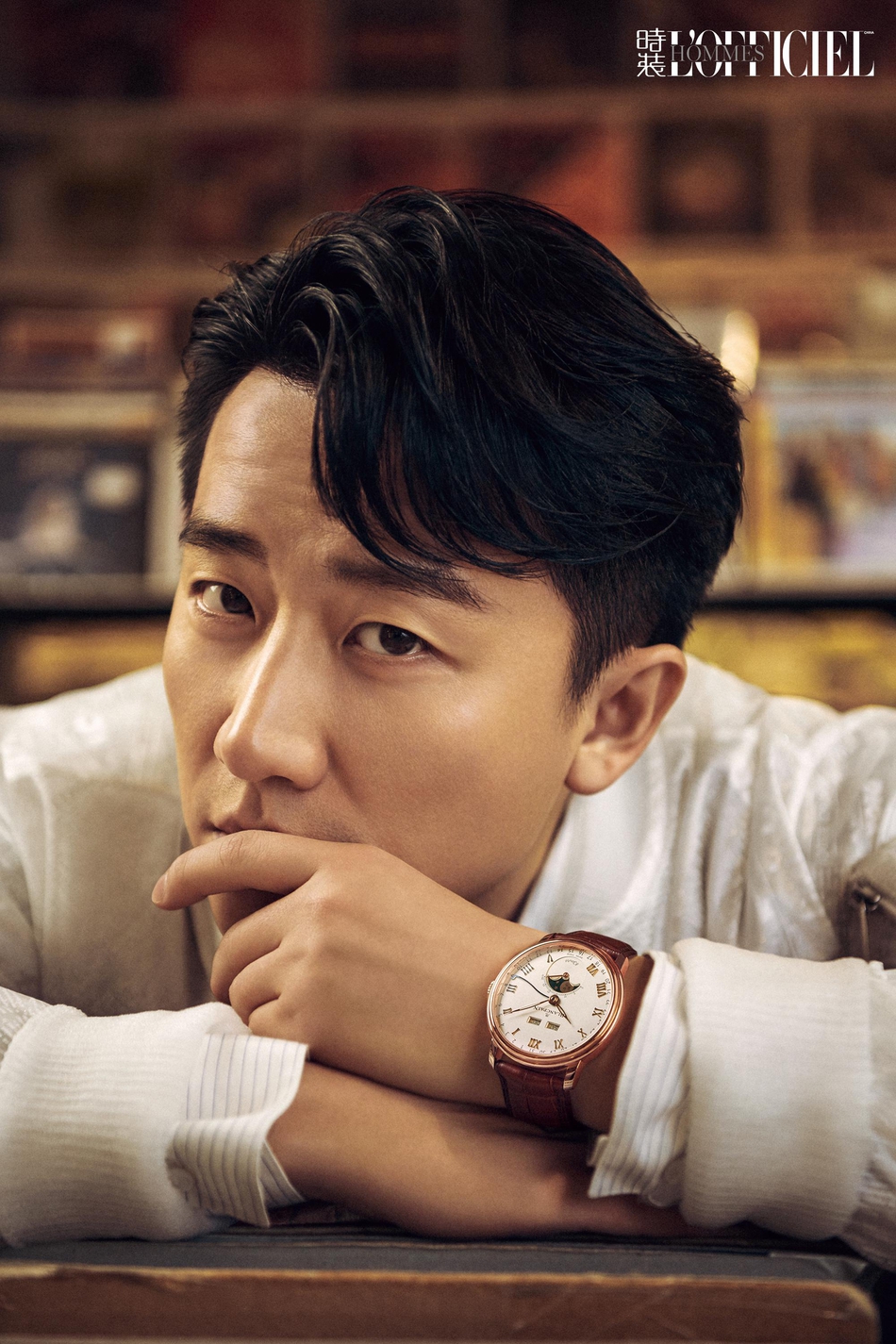 黄轩三月刊封面 复古大片绅士浪漫