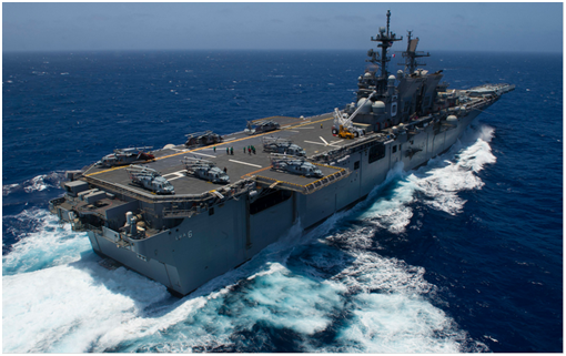 美海军“美利坚”号两栖攻击舰航行资料图