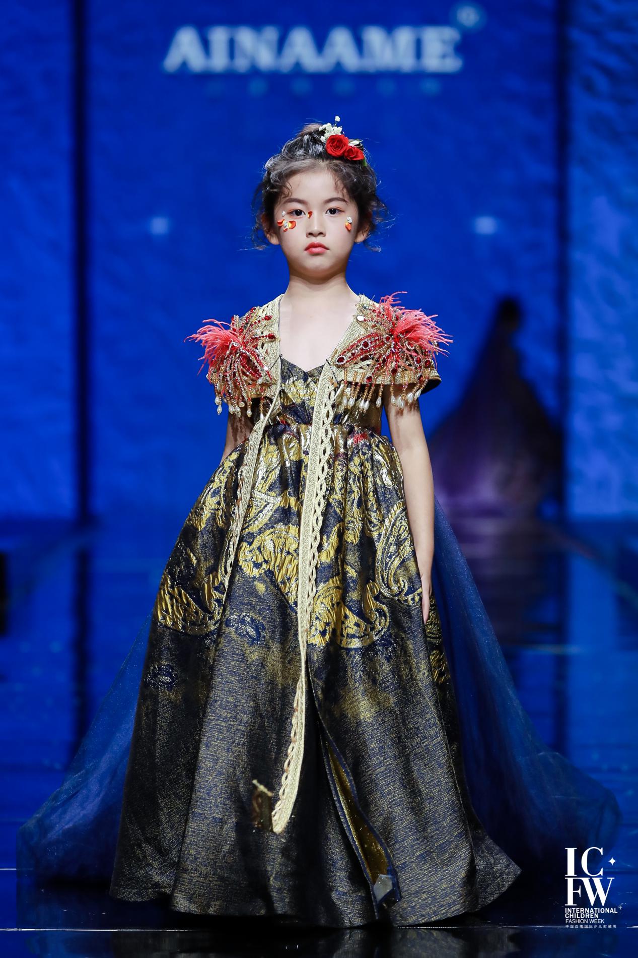 ainaame儿童高端礼服 亮相2020西南国际少儿时装周