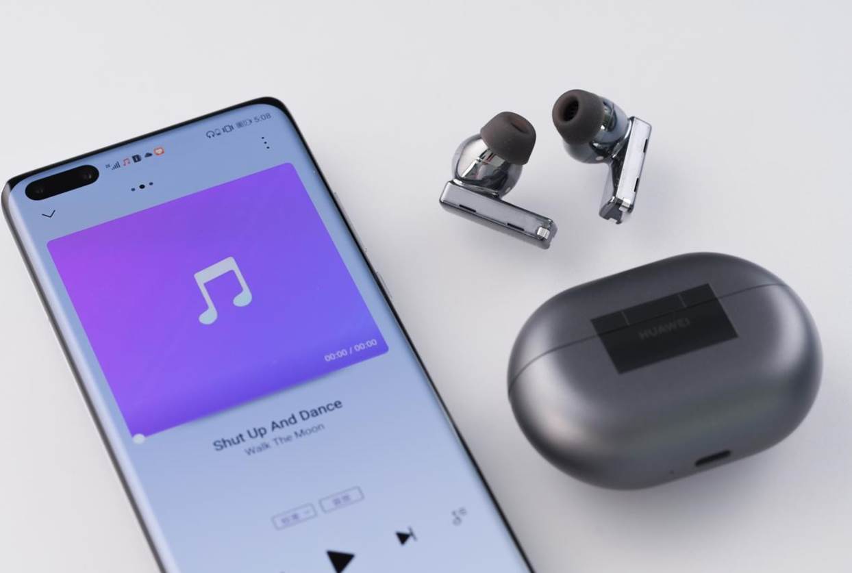 长假旅行怎能少了音乐陪伴华为freebuds02pro让你沉浸音乐世界